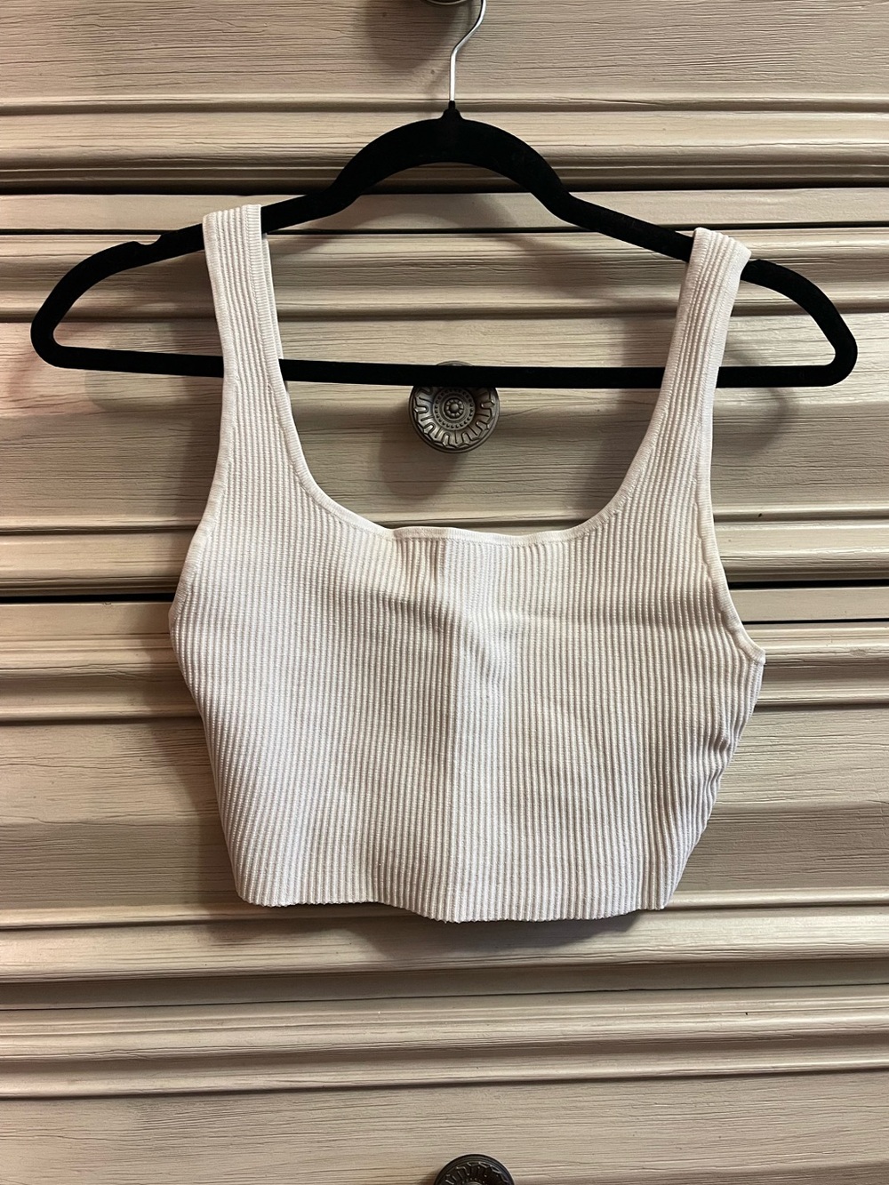Aritzia Babaton Sculpt Knit Ribbed Square Neck Crop Tank Top Off White Small